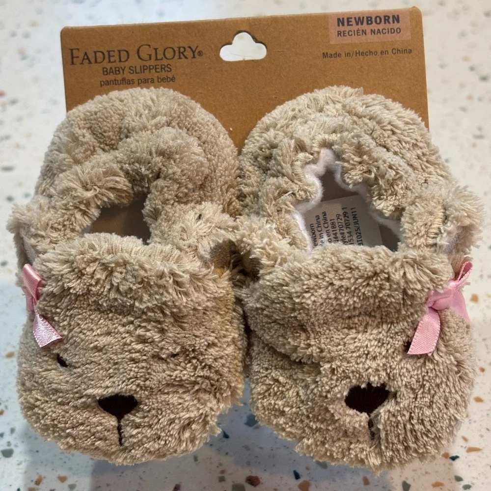 Faded‎ Glory Teddy Bear Baby Slippers with Soft Texture
